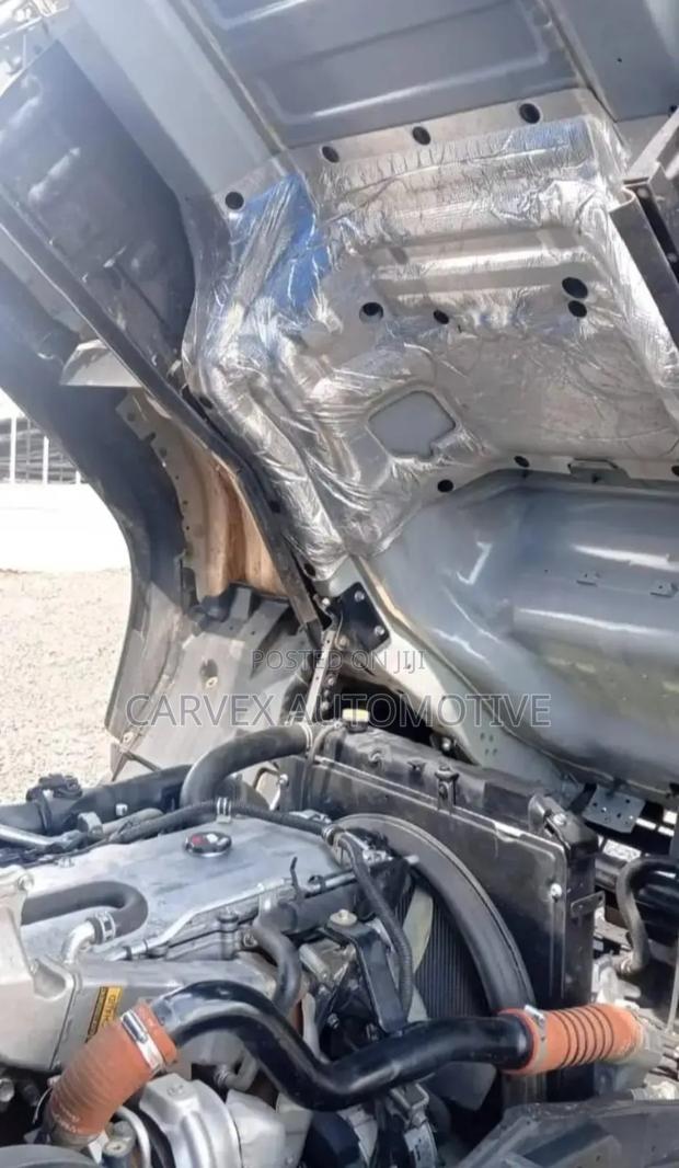 Isuzu FRR 90 - thumbnail 6