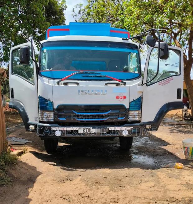 Isuzu FRR 90 - thumbnail 3