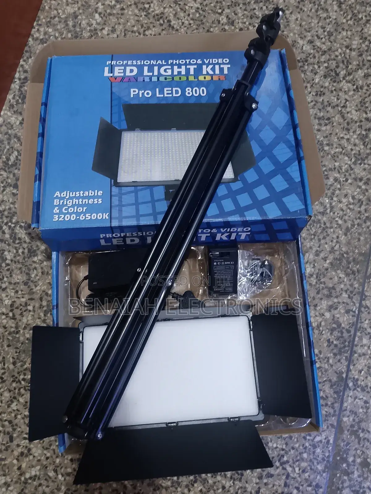 Led 800studio Light Kit Adjustable Brightness and Color Strong Tripod