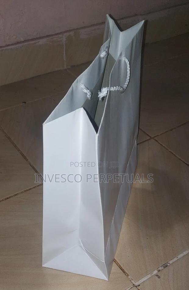A4 Kraft Gift Bags - thumbnail 2