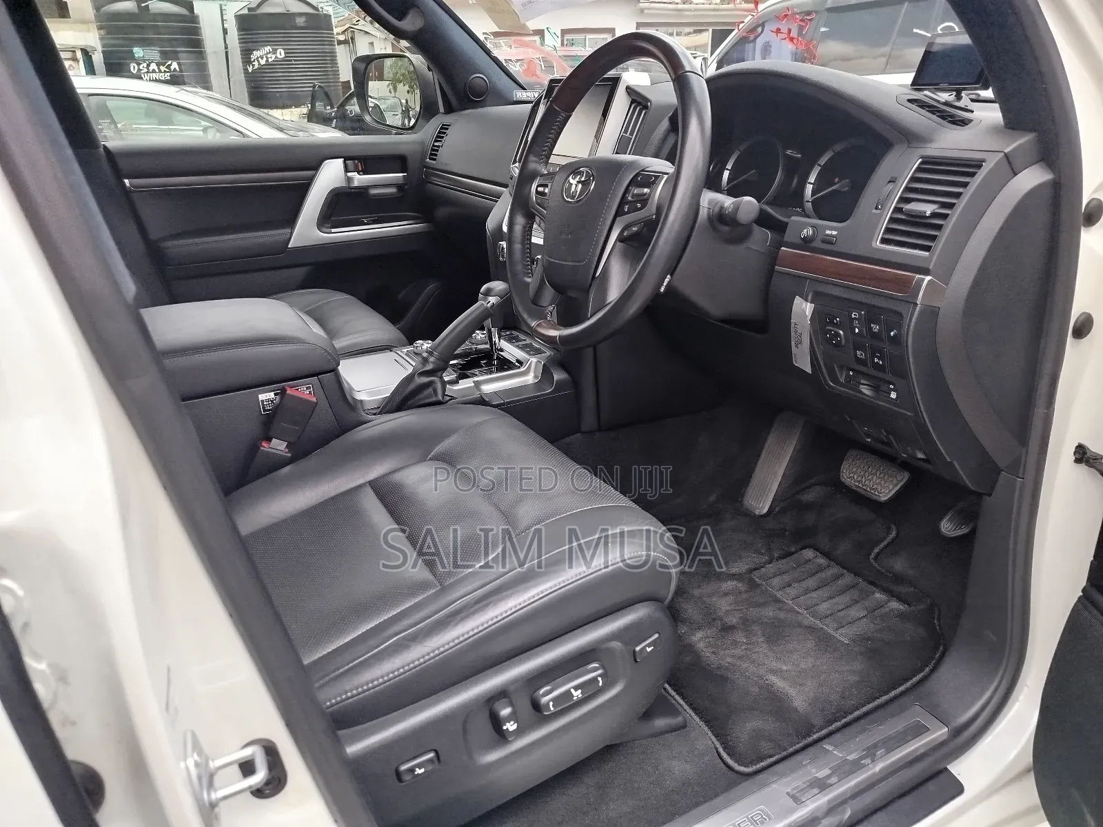 Toyota Land Cruiser 2019 White