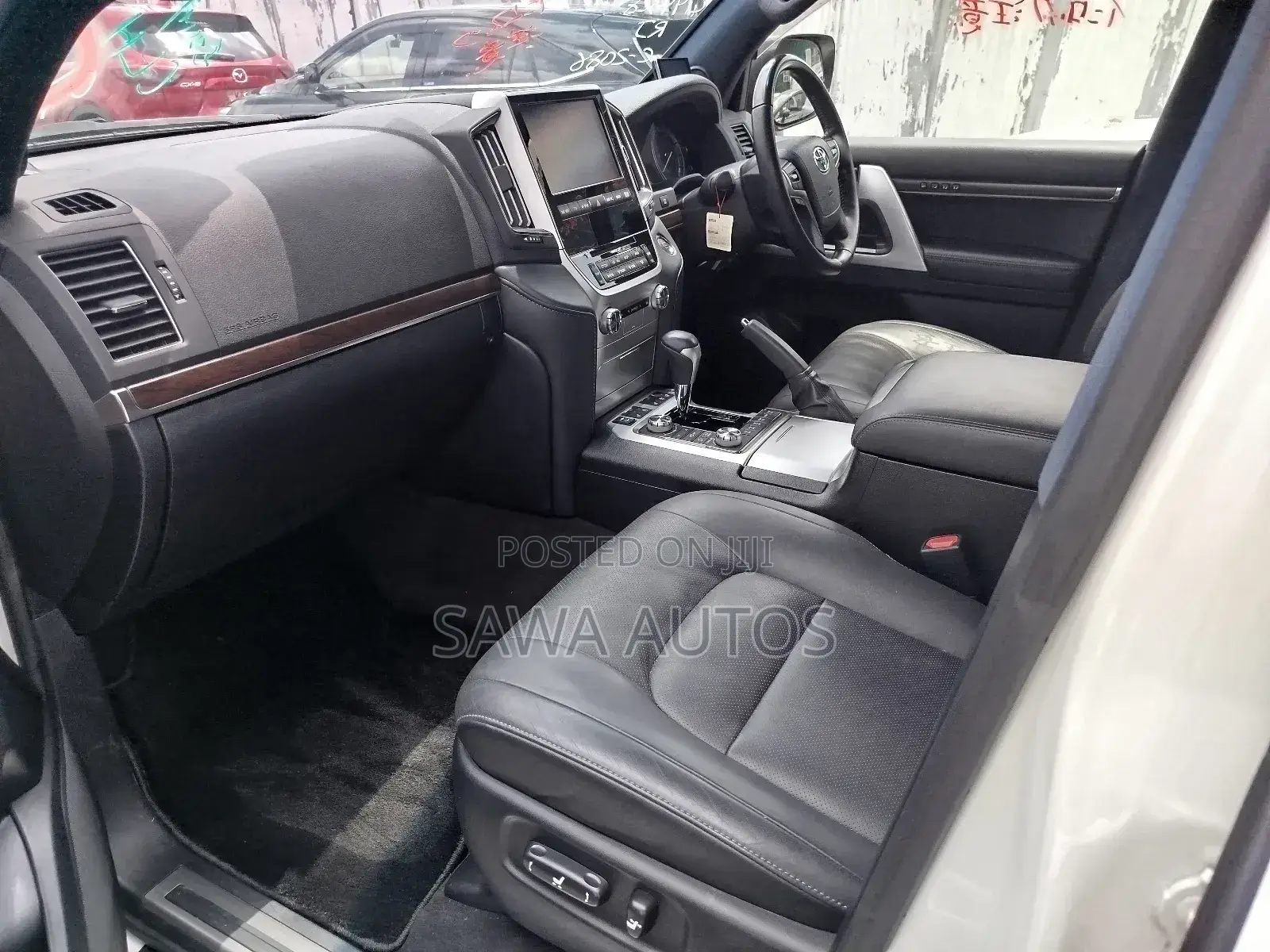 Toyota Land Cruiser 2019 White