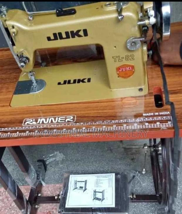Juki Sewing Machine With Table - main view