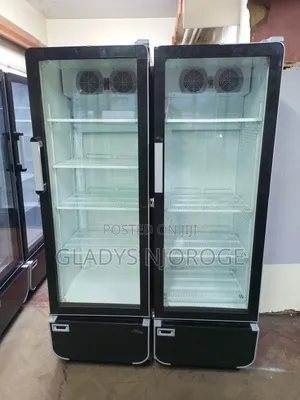 Smart Pro Showcase Chiller (400)