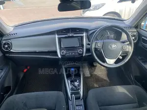 Toyota Axio 2018 Silver