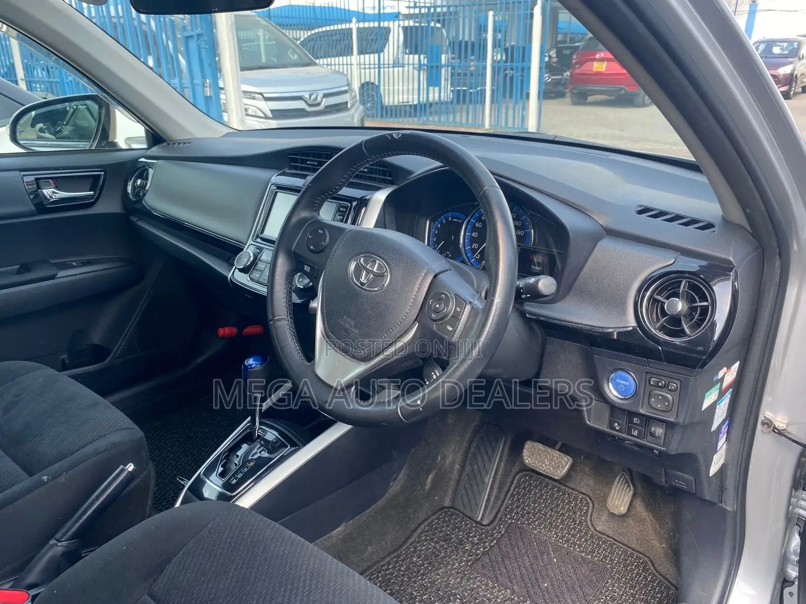 Toyota Axio 2018 Silver