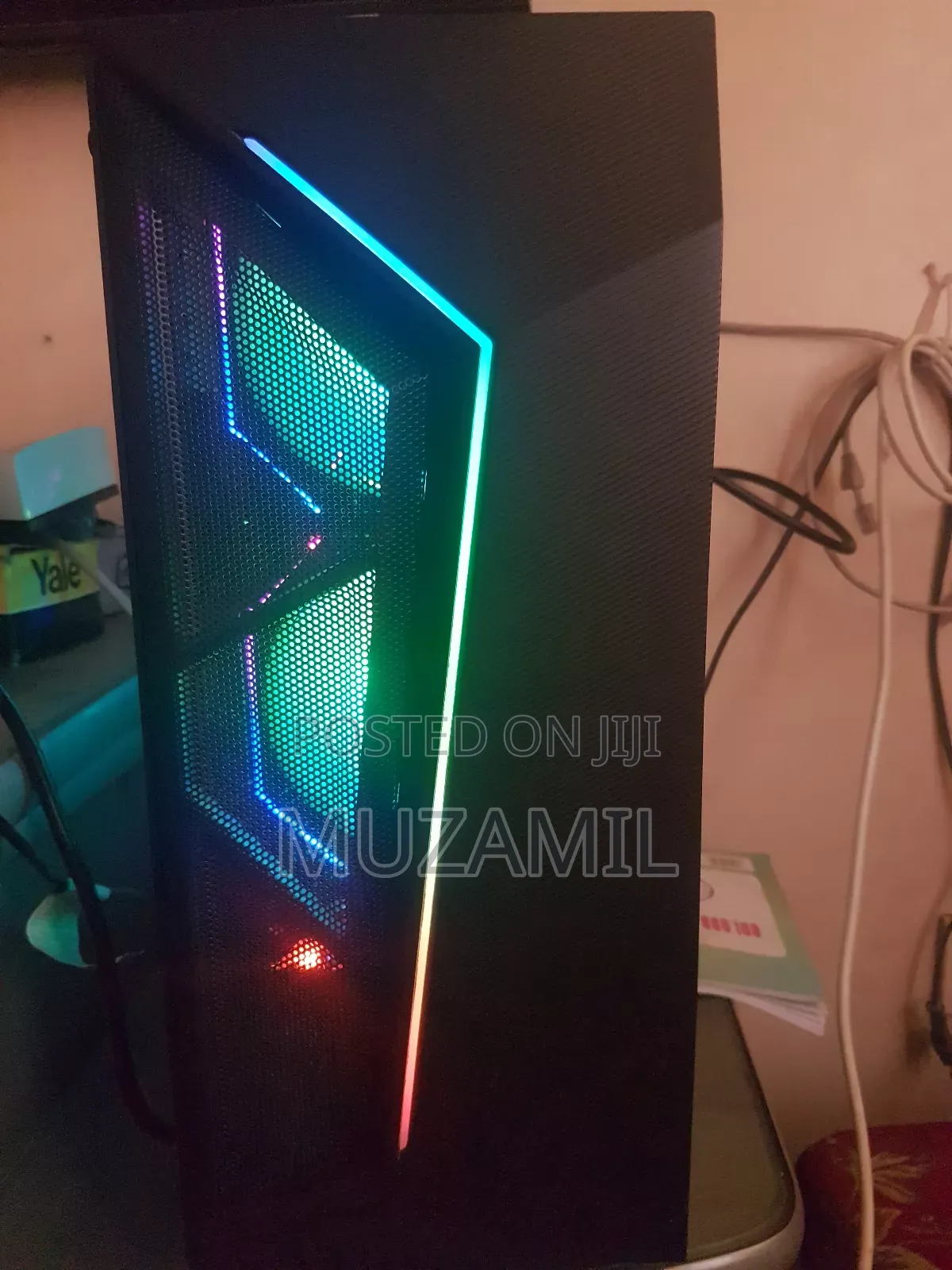 Desktop Computer 16GB AMD Ryzen 5 HDD 512GB