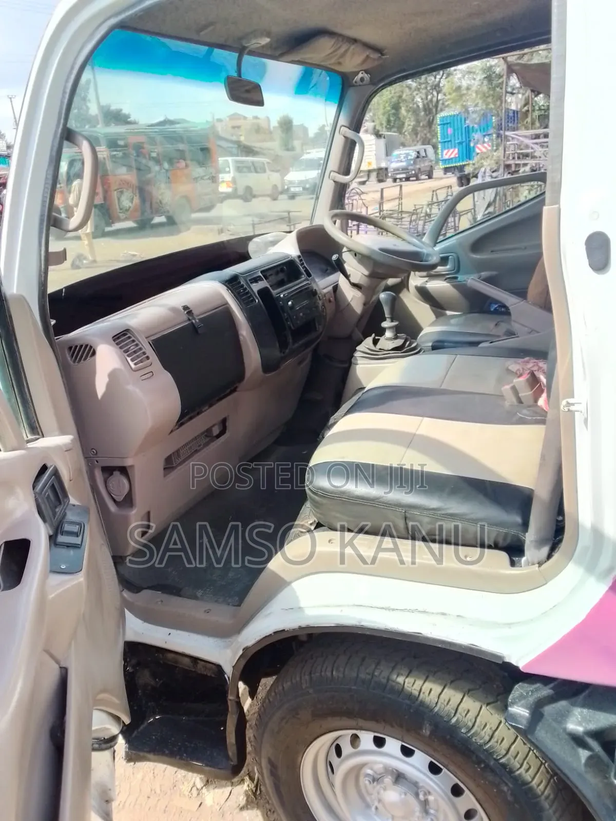 Toyota Dyna:Kcb-Manual Diesel
