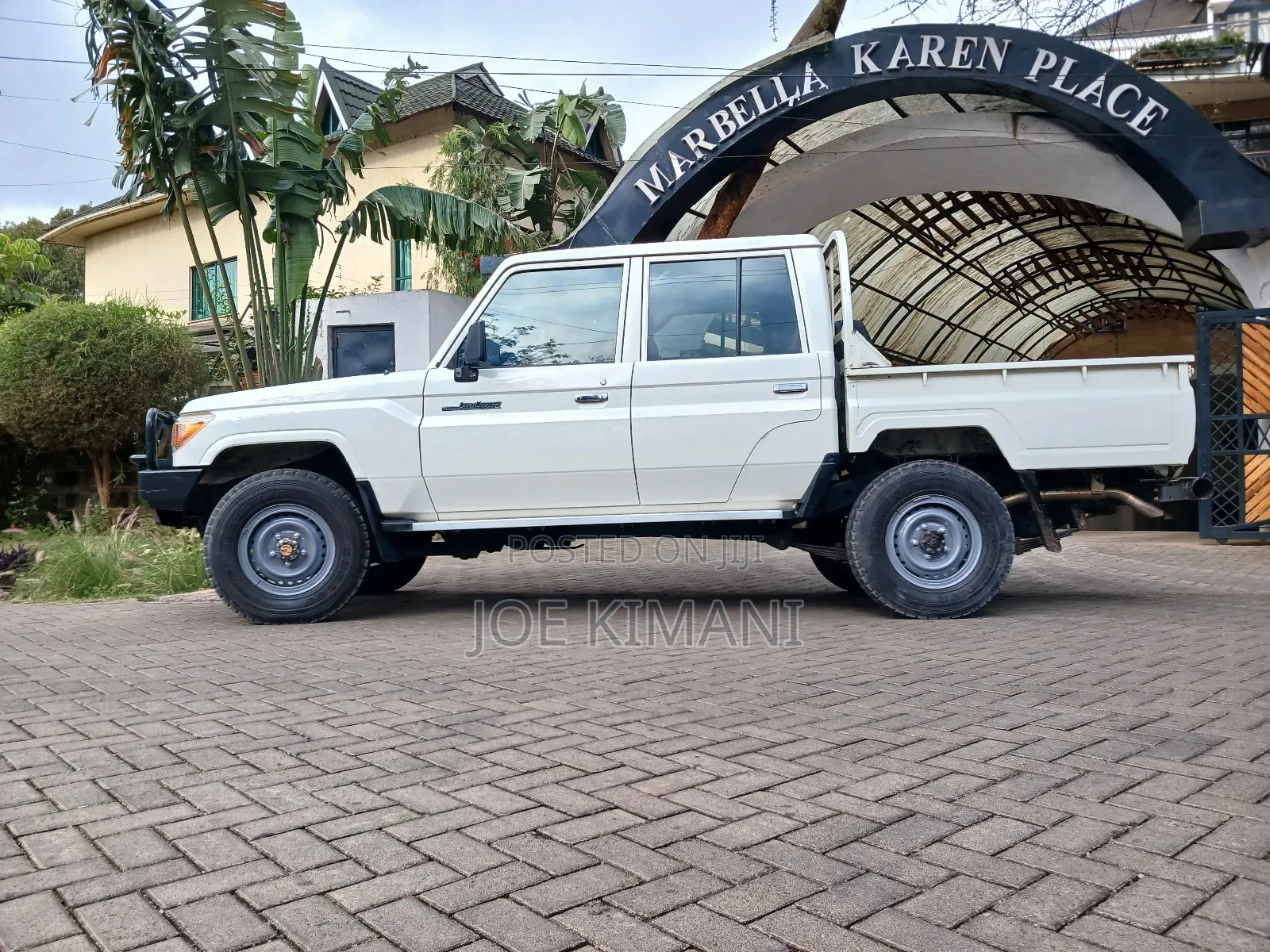 Toyota Land Cruiser 2016 White