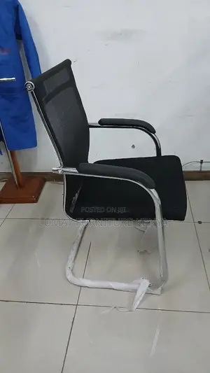 Black Modern Visitors Office Chair