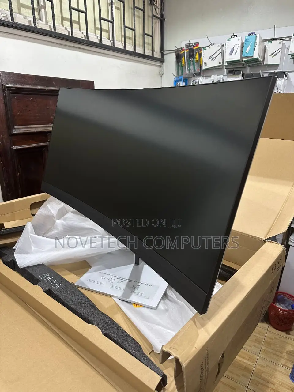 Hp Series 7 Pro 40-Inch 5k2k Curved Conferencing Monitor (740pm)