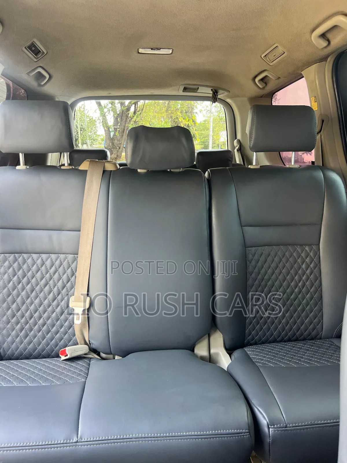 Toyota Noah 2012 White