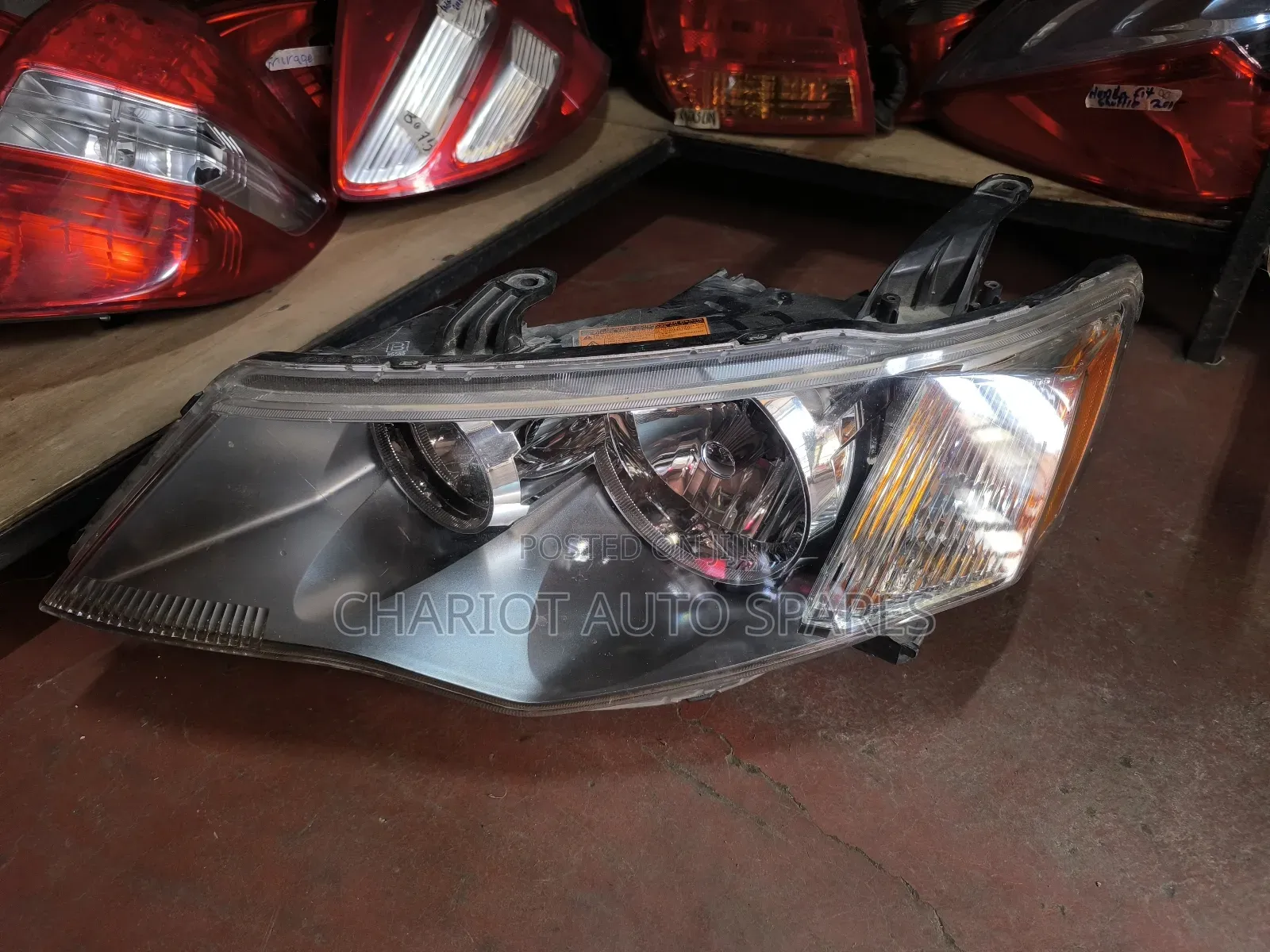 Mitsubishi Outlander 2010 Xenon Ex Japan  Headlights