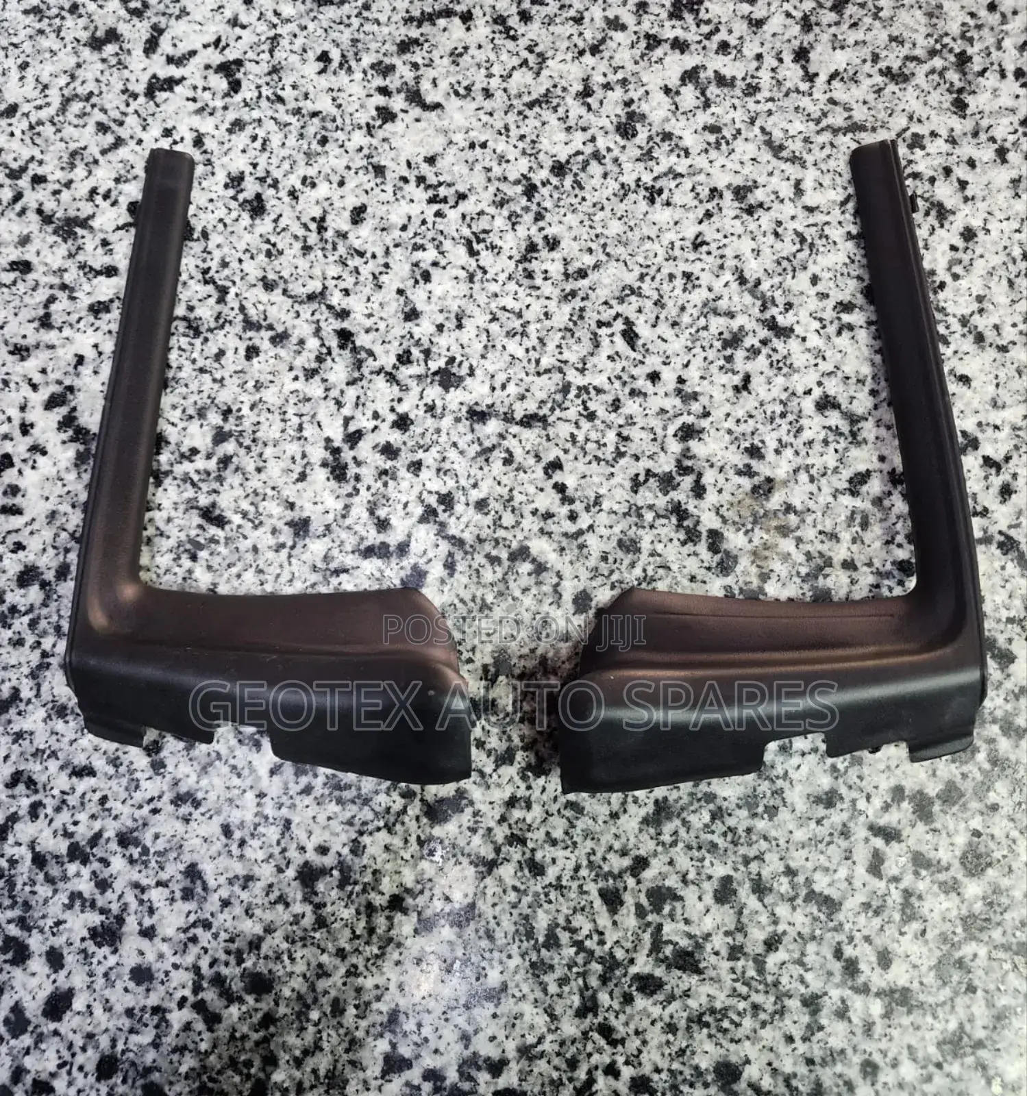 Toyota Vitz Windscreen Finisher