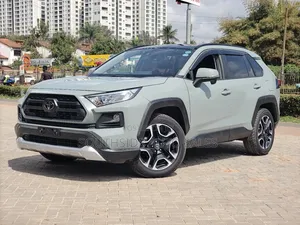 Toyota RAV4 Adventure 2019 Green