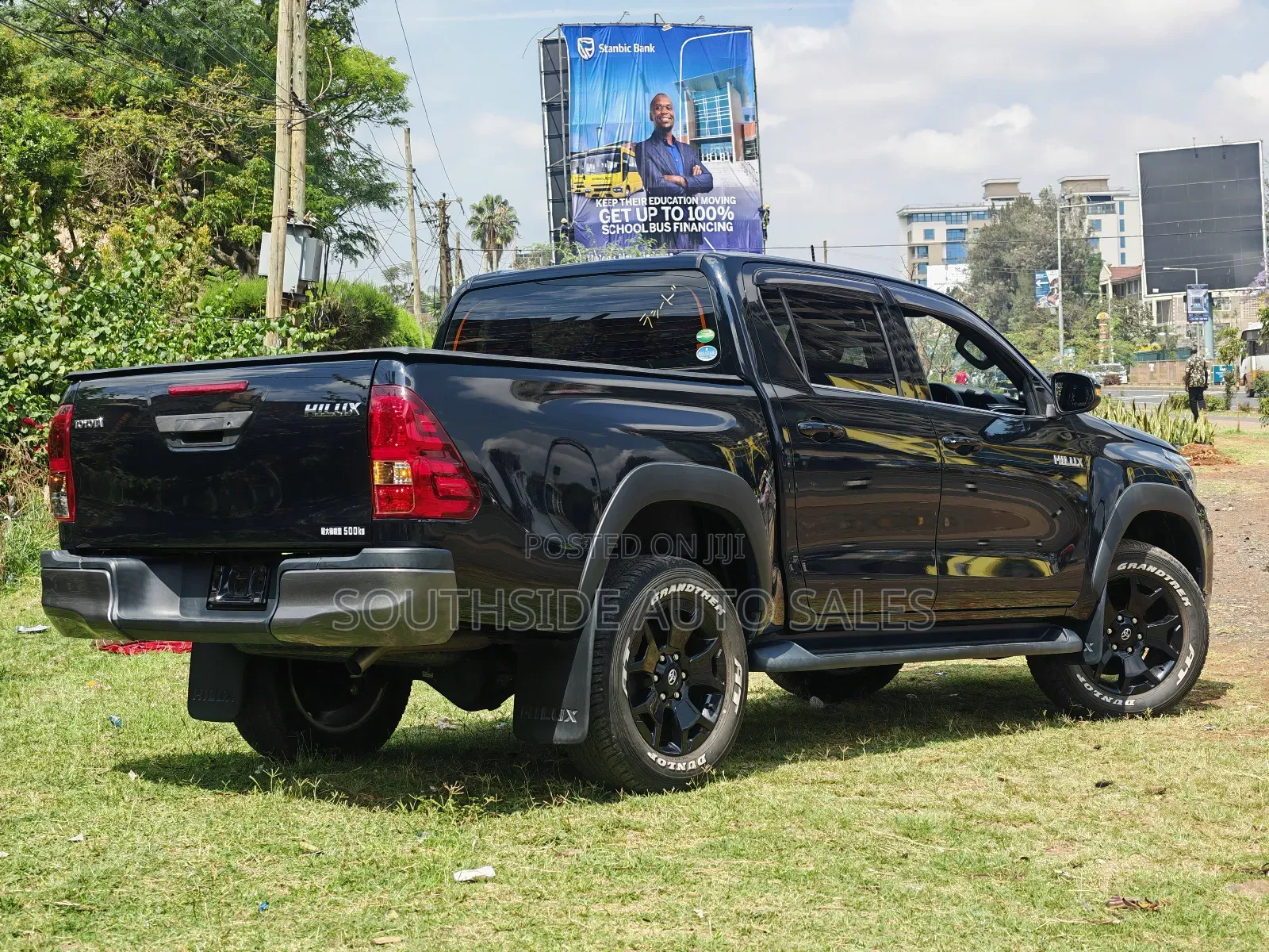 Toyota Hilux Revo Double Cab Deisel 2.4 AWD 2019 Black