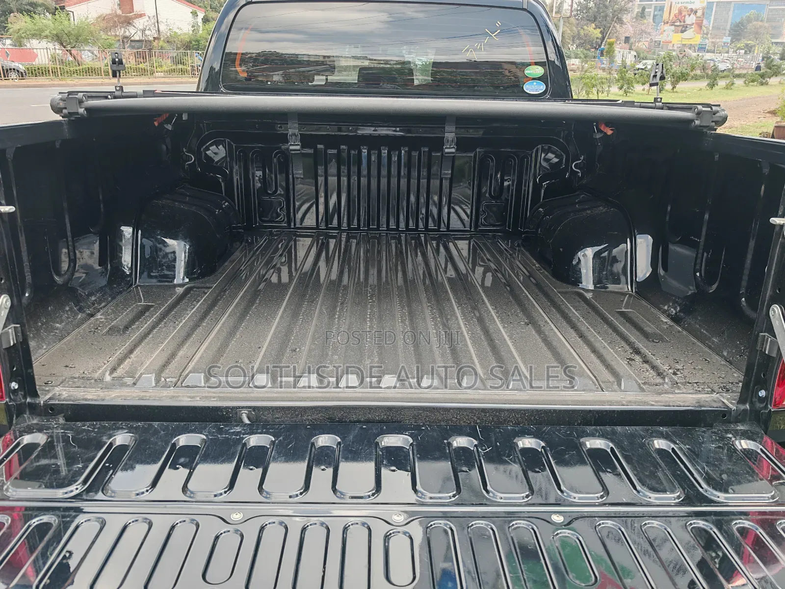 Toyota Hilux Revo Double Cab Deisel 2.4 AWD 2019 Black