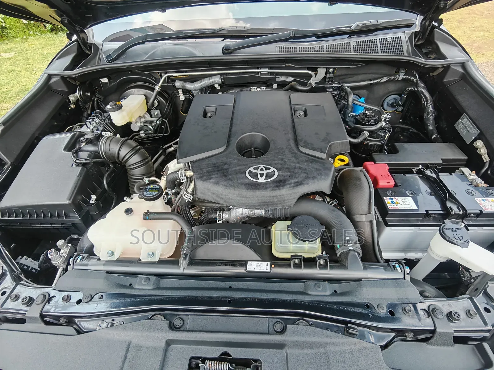 Toyota Hilux Revo Double Cab Deisel 2.4 AWD 2019 Black