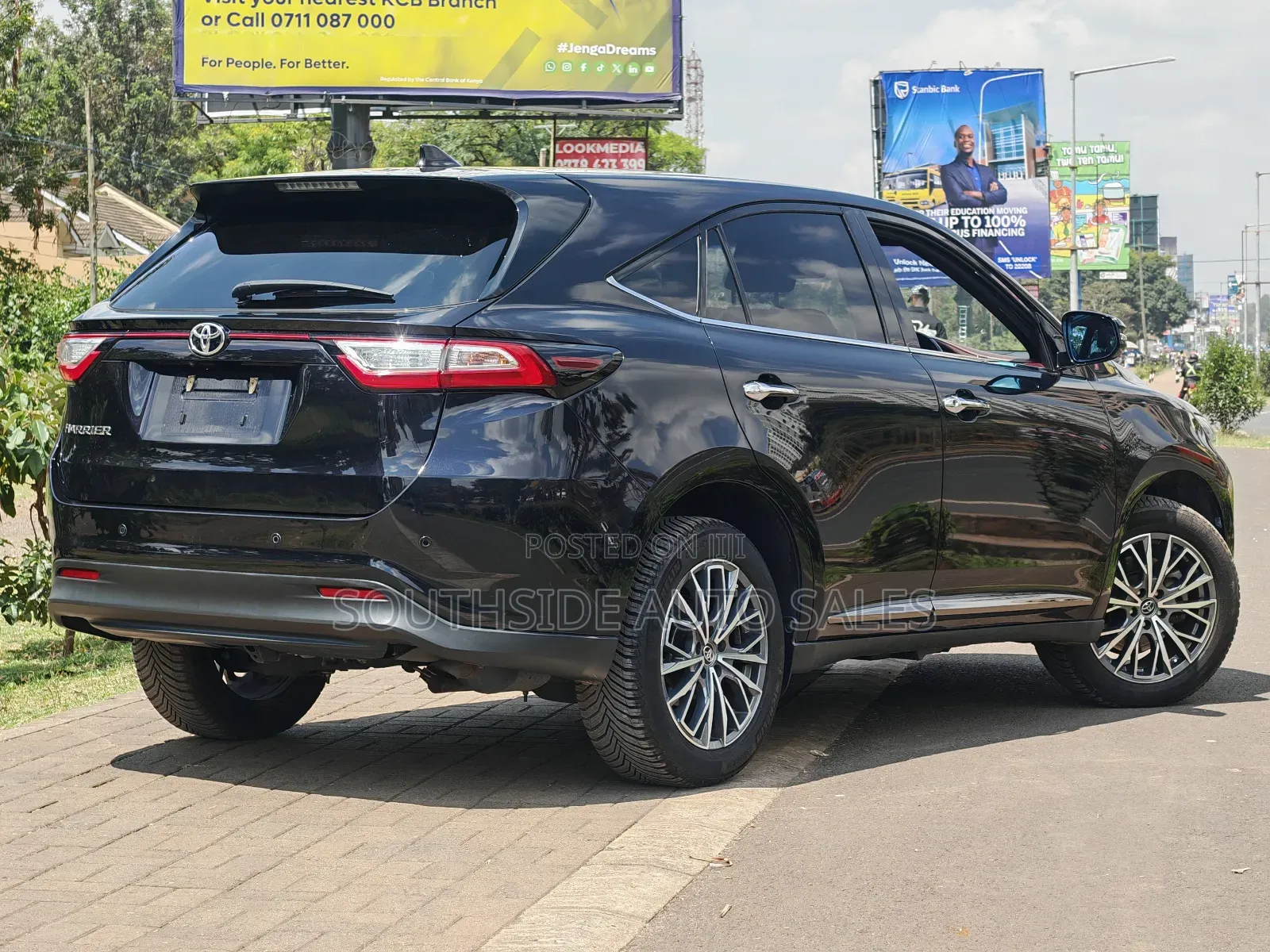 Toyota Harrier 2.0 2018 Purple