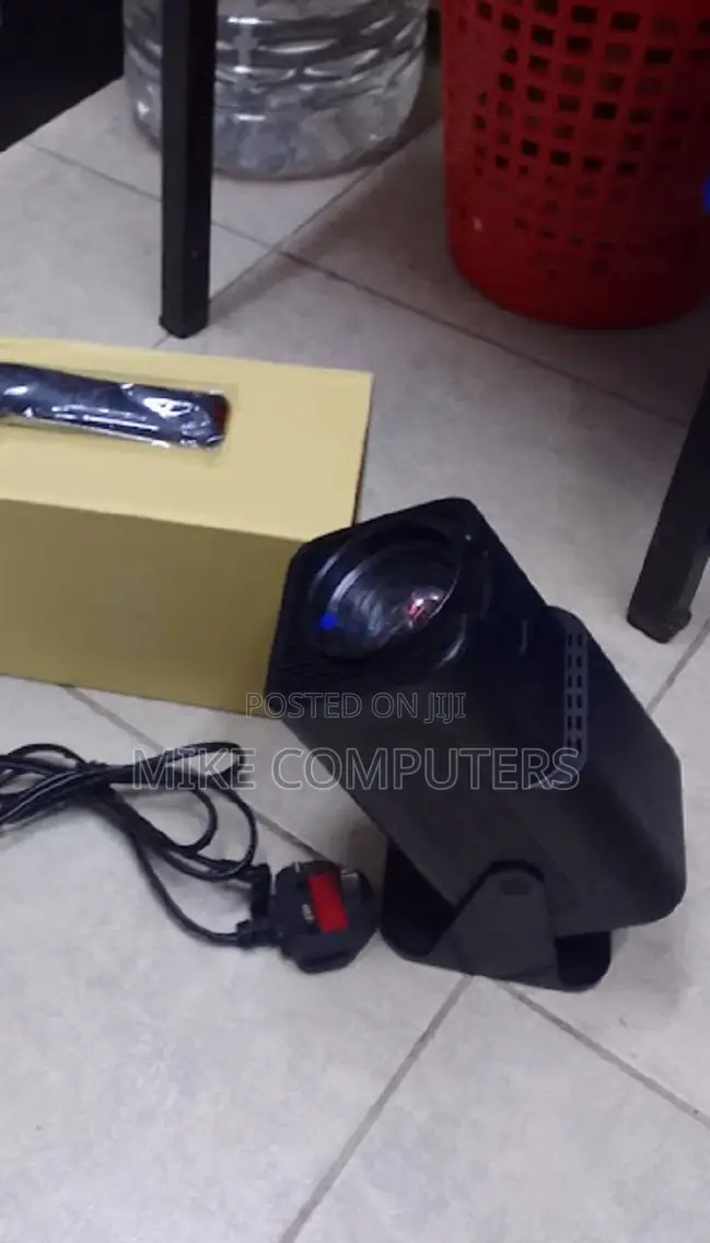 Projector 1080p Wifi Bluetooth Hdmi Port Portable Everywh
