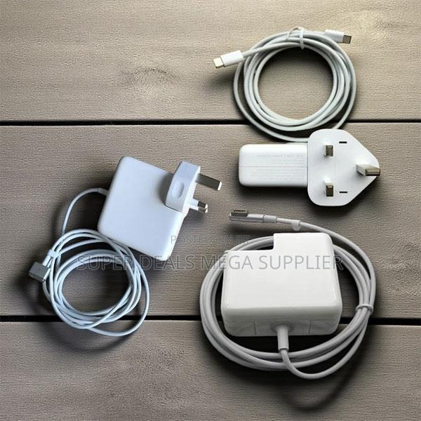 45w 60w 85w 61w Type C Macbook Power Adapter With Magnetic Connector - main view