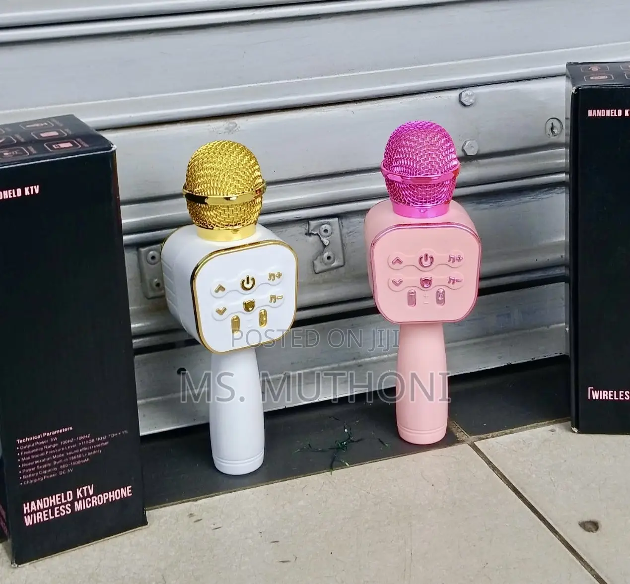 Wireless Bluetooth Karaoke Microphone.