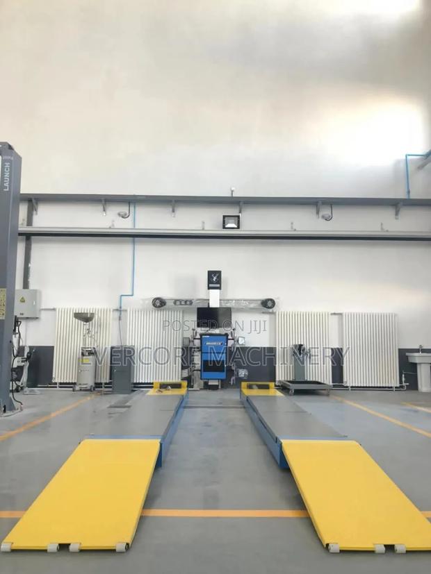 Computerized Wheel Alignment Machine With 4t Post Lift. - main view