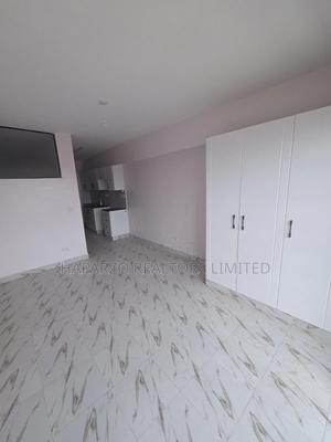 Studio Apartment in Racecourse for rent - main view