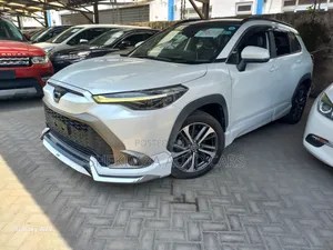 Toyota Corolla Cross 2.0 Petrol AWD 2021 White