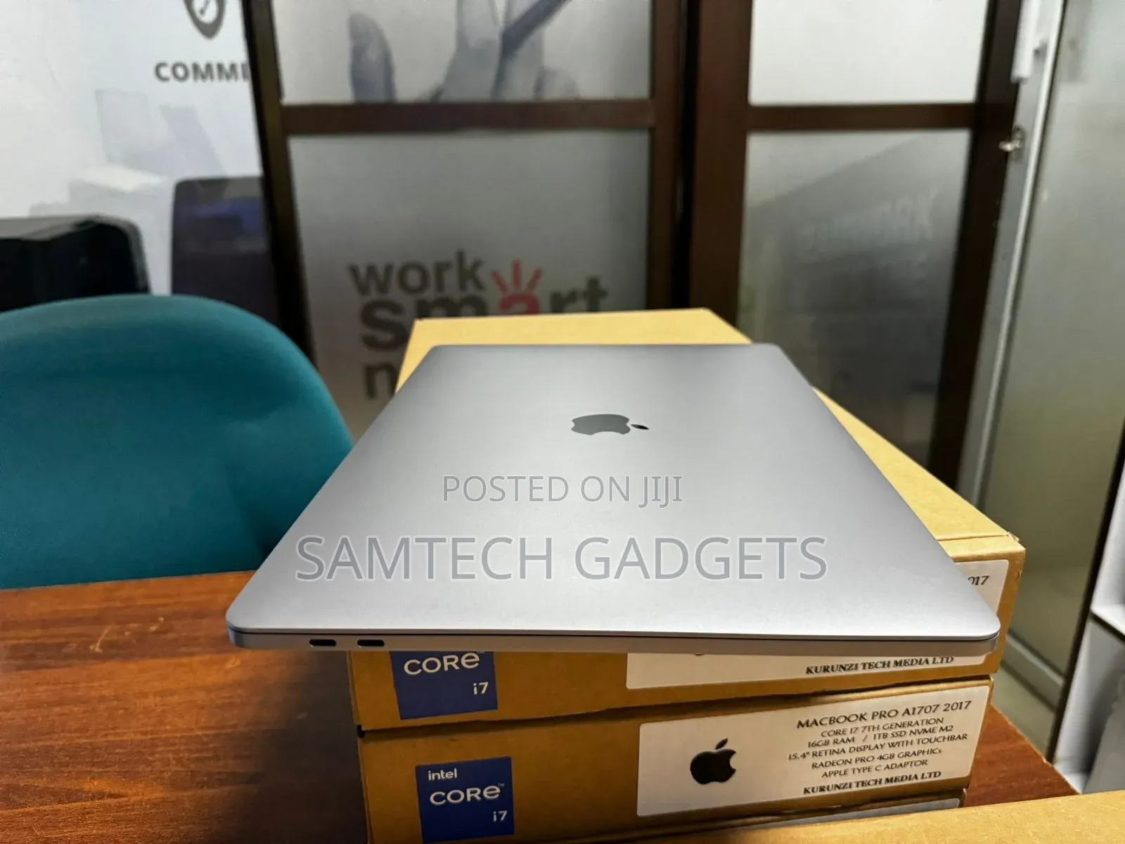 New Laptop Apple MacBook Pro 2017 16GB Intel Core I7 SSD 1T