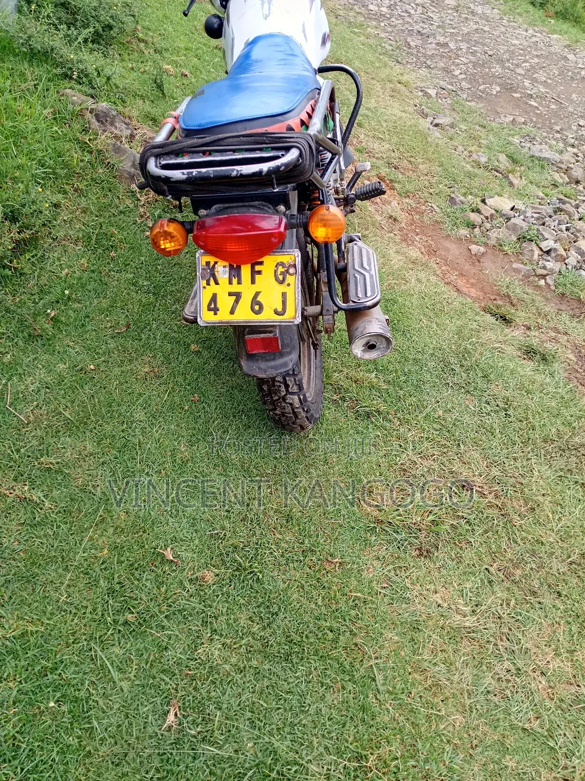 Bajaj Boxer 2020 White