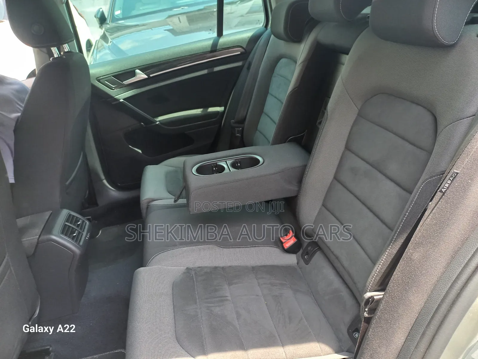 Volkswagen Golf Variant 2019 Gold