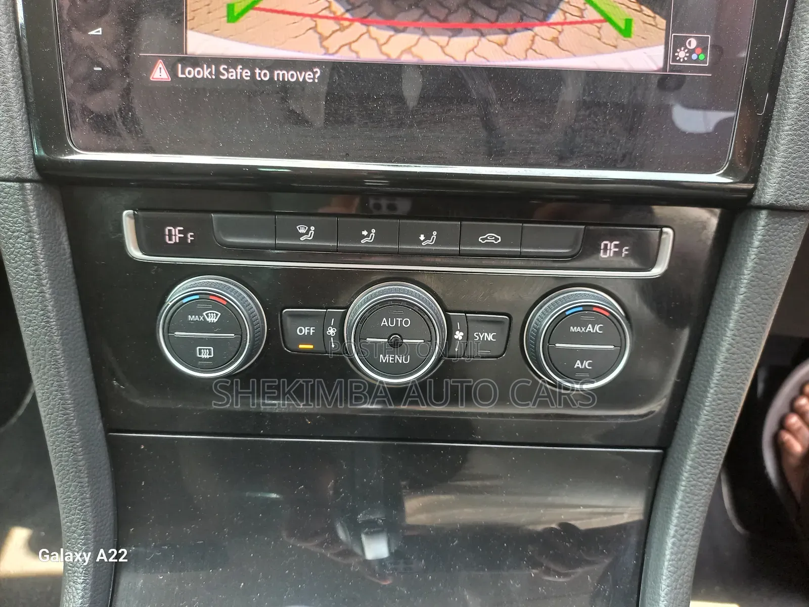 Volkswagen Golf Variant 2019 Gold