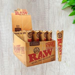 Raw Classic Brown 1 1/4 Size Pre-Rolled Cones - Rolling Paper Box - thumbnail 2
