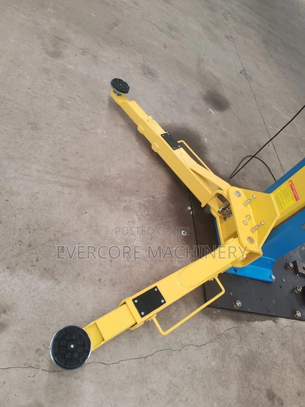 Heavy Commercial 4.5t Two Post Carlift Machine. - thumbnail 4