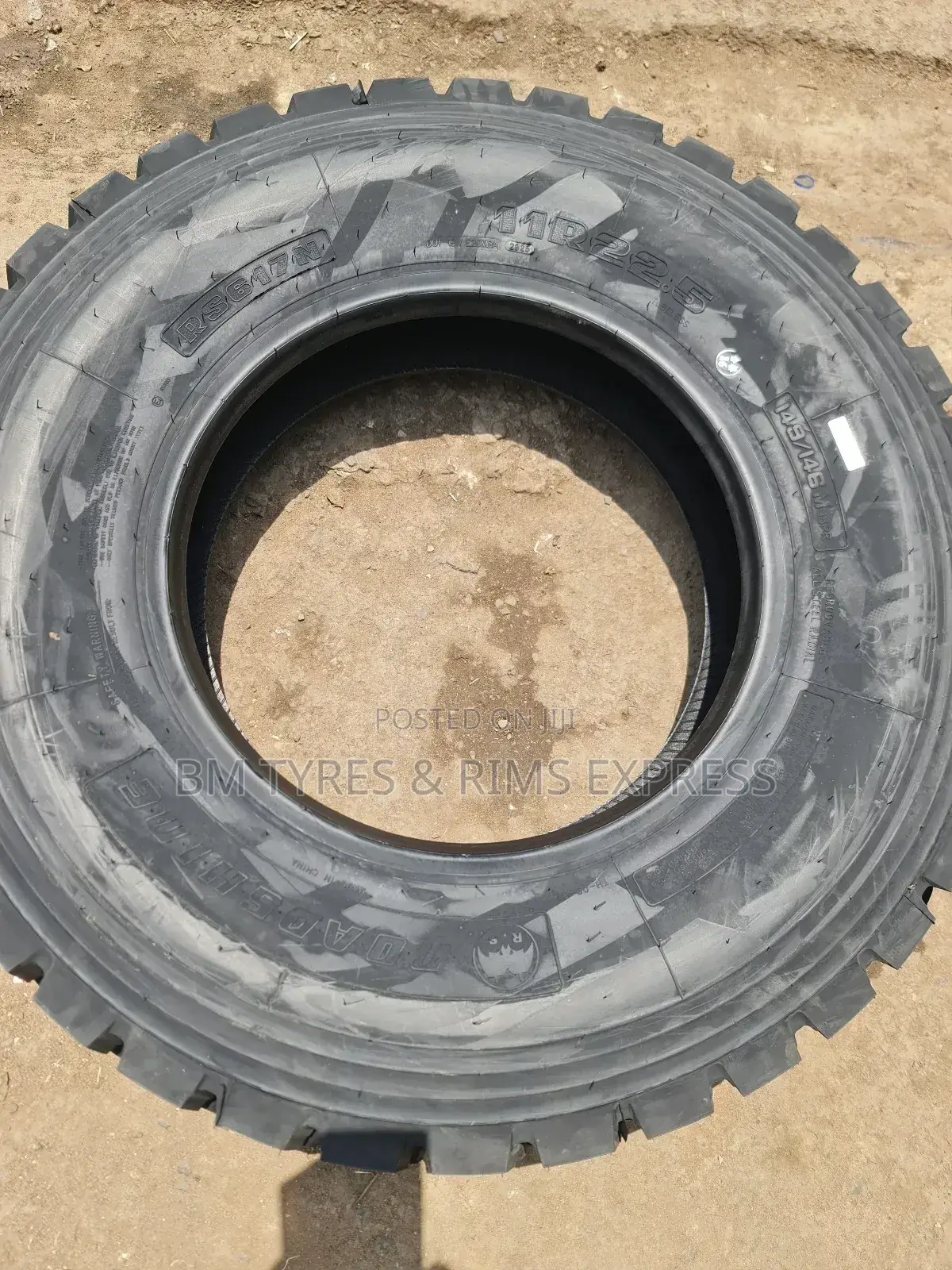 11 R22.5 Roadshine Tyres (Diff)