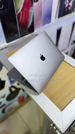 Laptop Apple MacBook Pro 2020 M1 8GB Apple M1 SSD 256GB