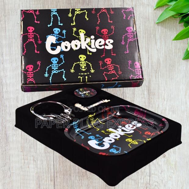 Smoking Kit Gift Set - Fine Art Skeletons - thumbnail 2