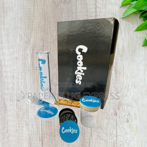 Cookies Blue 11" Glass Bong Smoking Gift Kit Set