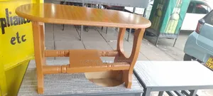 Mesa Ya Kawa Ma Ikûlya – Veneer Finishing Na Style Ya Kisasa