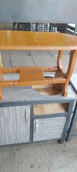 Mesa Ya Kawa Ma Ikûlya – Veneer Finishing Na Style Ya Kisasa