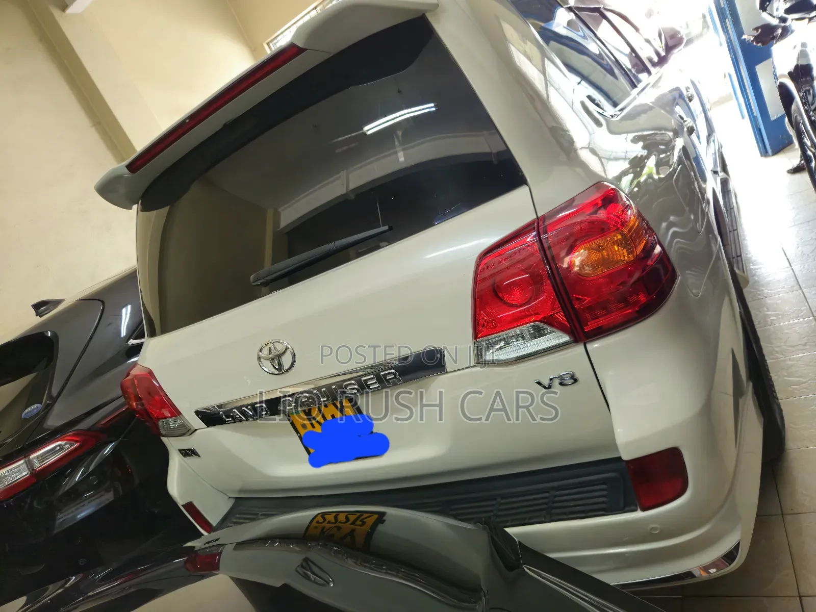 Toyota Land Cruiser 2013 White