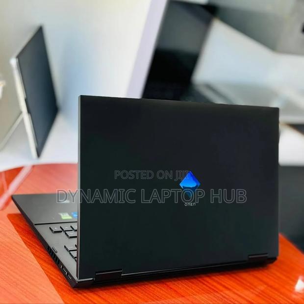 Laptop HP Omen 17 16GB Intel Core I7 SSD 1T - thumbnail 3