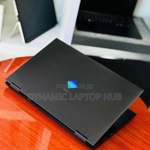 Laptop HP Omen 17 16GB Intel Core I7 SSD 1T - thumbnail 4
