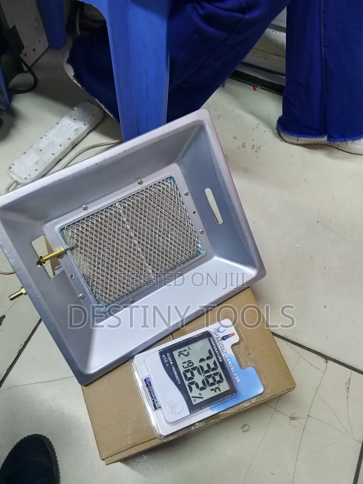 Gas Brooder +Temp Humidity Meter