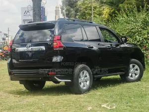 Toyota Land Cruiser Prado 2.7 2018 Black