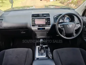 Toyota Land Cruiser Prado 2.7 2018 Black