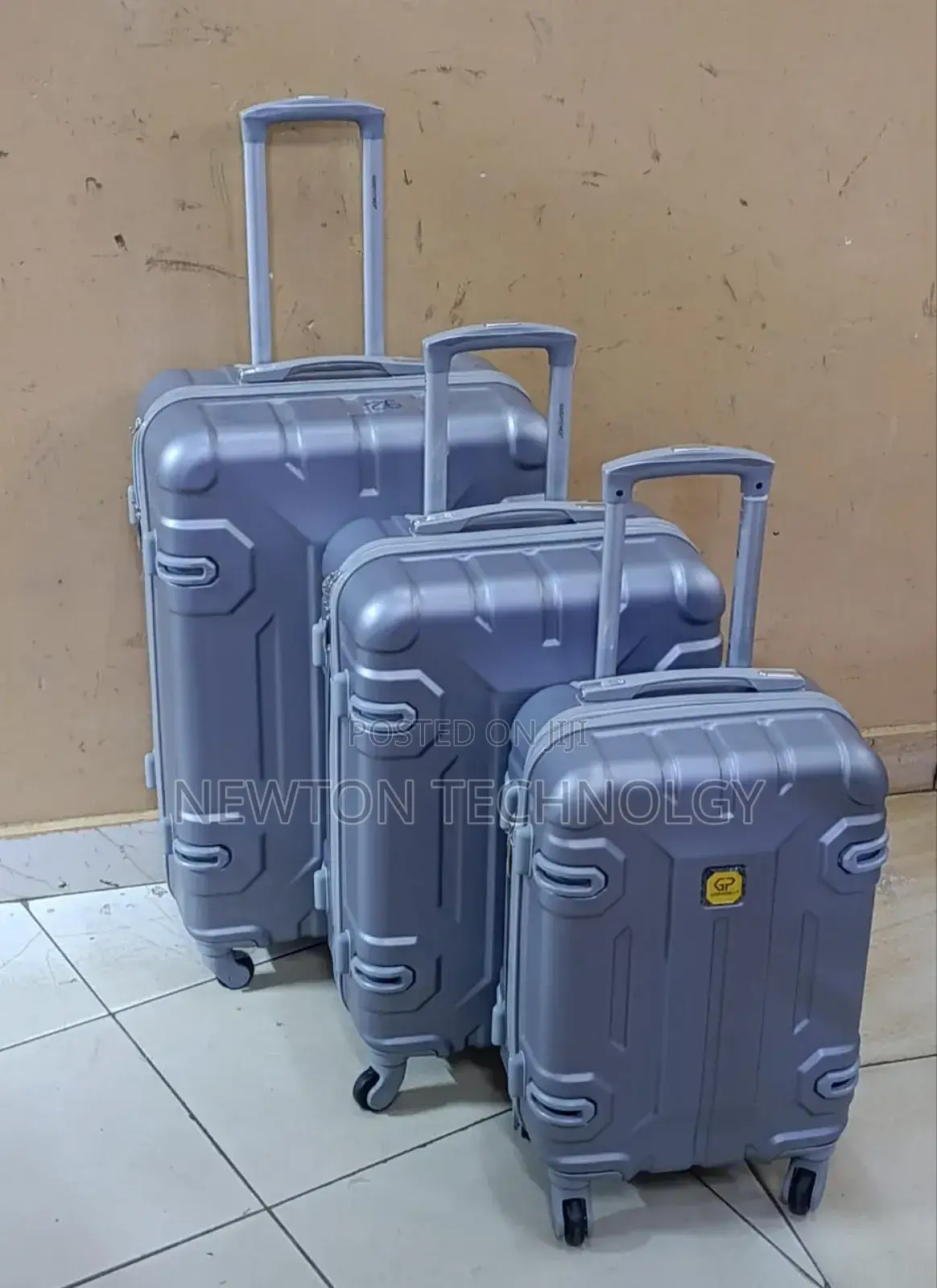 3 in 1 Luxurious Fibre Suitcases