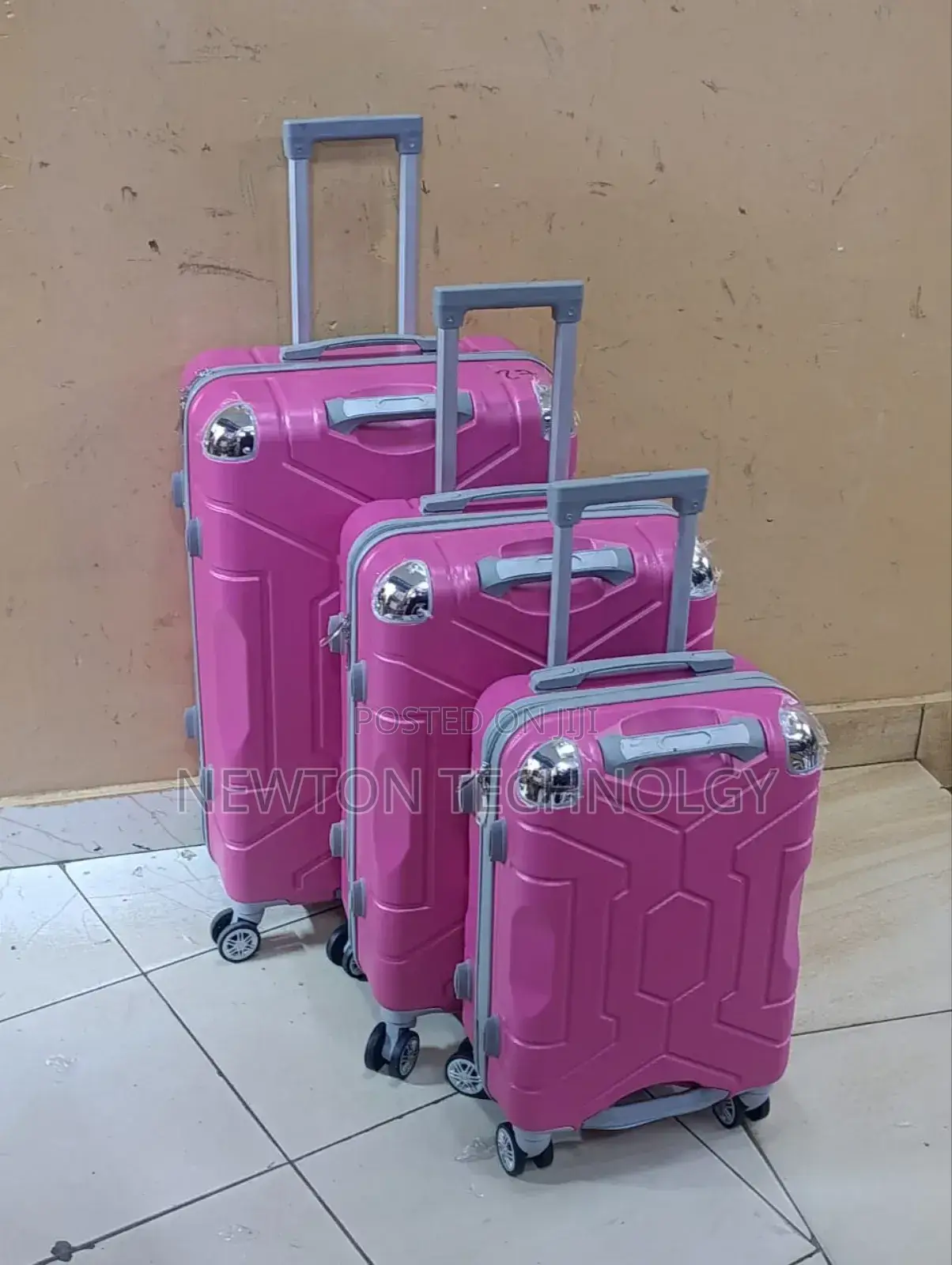 3 in 1 Luxurious Fibre Suitcases