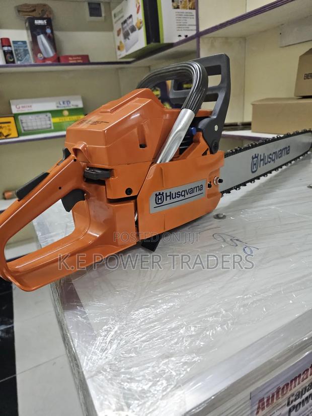 Husqvarna 272xp Power Saw - thumbnail 2